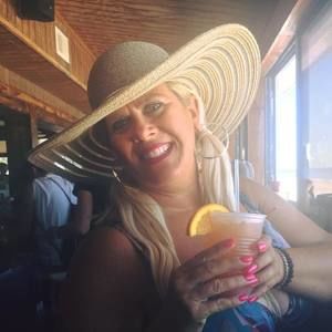 Meet your Posher, Tracey